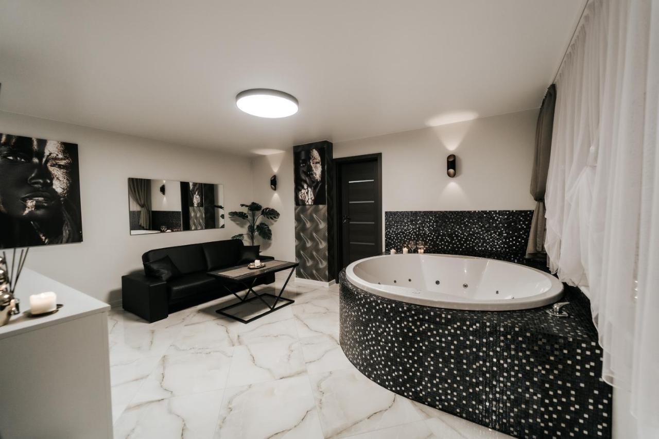 Kiss Apartment Шілутє Екстер'єр фото